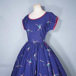 50s BLUE AND PINK FLORAL PRINT R&K ORIGINALS FULL SKIRTED DRESS - XS