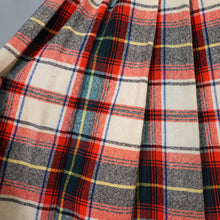 Load image into Gallery viewer, 60s SPORTRITE IN AN' OUTER REVERSIBLE PLEATED PLAID SKIRT - 25-25.5"
