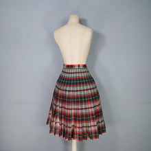 Load image into Gallery viewer, 60s SPORTRITE IN AN' OUTER REVERSIBLE PLEATED PLAID SKIRT - 25-25.5"