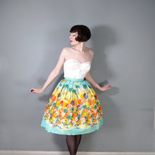 Load image into Gallery viewer, 50s BEACH AND VILLAGE LANDSCAPE BORDER PRINT NOVELTY COTTON SKIRT - 24&quot;