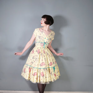 50s 60s YELLOW NOVELTY SUITCASE PRINT TRAVEL THEME DRESS - S