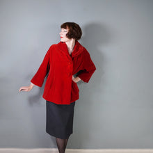 Load image into Gallery viewer, 50s HEAVY DEEP RED VELVET SWING COAT / OPERA JACKET - M