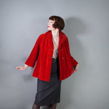 Load image into Gallery viewer, 50s HEAVY DEEP RED VELVET SWING COAT / OPERA JACKET - M