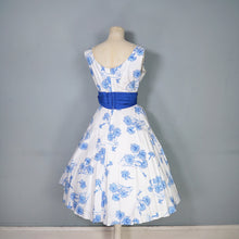 Load image into Gallery viewer, 50s CALIFORNIA COTTONS BLUE WHITE CARNATION PRINT PARTY DRESS - S
