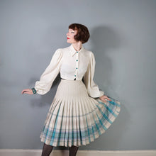 Load image into Gallery viewer, 80s AQUA GREEN AND STONE COLOURED REVERSIBLE PLEATED SKIRT - S