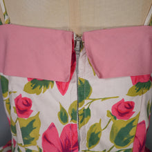 Load image into Gallery viewer, 50s STRAPPY PINK ROSE PRINT FLORAL SUN DRESS WITH FULL SKIRT AND BOW - S