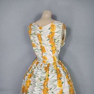 50s STEMMED YELLOW CARNATIONS FLORAL COTTON DAY DRESS - S
