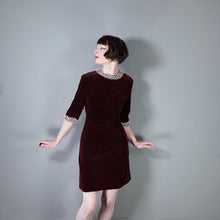 Load image into Gallery viewer, 60s DARK PLUMMY VELVET GOTHIC SHIFT DRESS WITH LACE TRIMS - S-M
