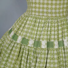 Load image into Gallery viewer, 50s GREEN AND WHITE COTTON AND LACE FULL SKIRTED DRESS WITH GROSGRAIN RIBBONS - S