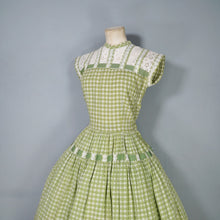 Load image into Gallery viewer, 50s GREEN AND WHITE COTTON AND LACE FULL SKIRTED DRESS WITH GROSGRAIN RIBBONS - S