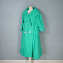 Load image into Gallery viewer, 50s 60s JOSEPH STEIN "PROMENADE" HAND TAILORED GREEN SWING COAT - M