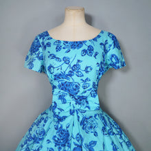 Load image into Gallery viewer, 50s SAMBO FASHIONS BLUE AND TURQUOISE FLORAL ROSE PRINT COTTON DRESS - M-L