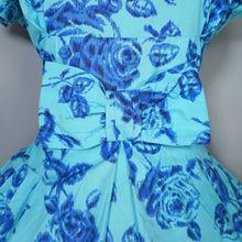 Load image into Gallery viewer, 50s SAMBO FASHIONS BLUE AND TURQUOISE FLORAL ROSE PRINT COTTON DRESS - M-L