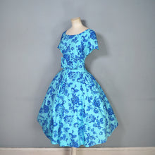 Load image into Gallery viewer, 50s SAMBO FASHIONS BLUE AND TURQUOISE FLORAL ROSE PRINT COTTON DRESS - M-L