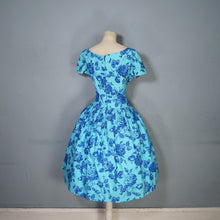 Load image into Gallery viewer, 50s SAMBO FASHIONS BLUE AND TURQUOISE FLORAL ROSE PRINT COTTON DRESS - M-L