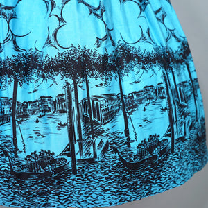 50s 60s BLUE AND BLACK NOVELTY BORDER VENICE CITYSCAPE PRINT FULL SKIRT - 24-25"