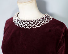 Load image into Gallery viewer, 60s DARK PLUMMY VELVET GOTHIC SHIFT DRESS WITH LACE TRIMS - S-M