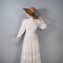 Load image into Gallery viewer, 40s HANDPAINTED EXTRA WIDE RIM STRAW HOLIDAY / SUMMER SUN HAT