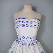 Load image into Gallery viewer, 50s STRAPLESS BLUE WHITE SHIPS WHEEL NAUTICAL PRINT SUN DRESS - XS
