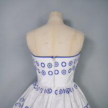 Load image into Gallery viewer, 50s STRAPLESS BLUE WHITE SHIPS WHEEL NAUTICAL PRINT SUN DRESS - XS