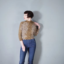 Load image into Gallery viewer, 60s 70s LEOPARD ANIMAL PRINT ANGORA BLEND WOOL JUMPER - M-L