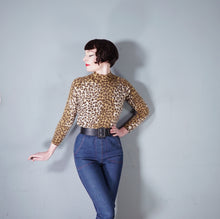 Load image into Gallery viewer, 60s 70s LEOPARD ANIMAL PRINT ANGORA BLEND WOOL JUMPER - M-L