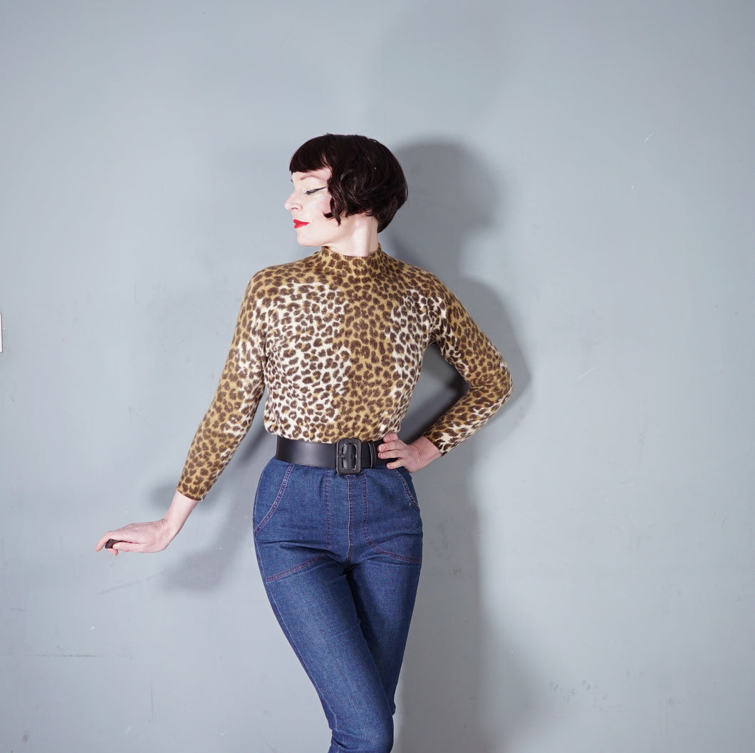 60s 70s LEOPARD ANIMAL PRINT ANGORA BLEND WOOL JUMPER - M-L