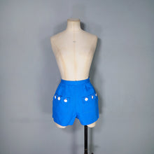 Load image into Gallery viewer, 50s 60s SPORTAVILLE BLUE SUMMER SHORTS WITH BUTTON AND POCKET DETAIL - 27"