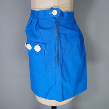 Load image into Gallery viewer, 50s 60s SPORTAVILLE BLUE SUMMER SHORTS WITH BUTTON AND POCKET DETAIL - 27"