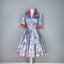 Load image into Gallery viewer, 70s MISS MOUSE RAE SPENCER CULLEN NOVELTY ARTIST PAINTS PRINT DRESS - XS
