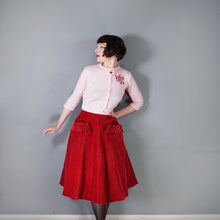 Load image into Gallery viewer, 50s STYLE HANDKNIT BALLET PINK ROSE INTARSIAN CROPPED CARDIGAN - XS-S