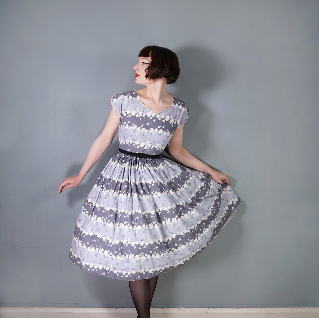 50s EASTEX GREY FLORAL DAISY PRINT COTTON FULL SKIRT DRESS - XS-S