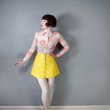 Load image into Gallery viewer, 70s "TRISSI" SOFT PEACH AND PINK ART DECO BATHER NOVELTY SHIRT - S