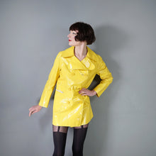 Load image into Gallery viewer, 60s DANNIMAC BOLD FUTURISTIC YELLOW PATENT RAIN COAT - M