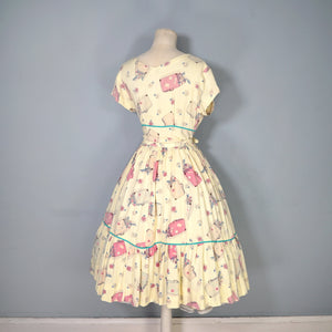 50s 60s YELLOW NOVELTY SUITCASE PRINT TRAVEL THEME DRESS - S