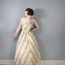 Load image into Gallery viewer, 50s ALICE EDWARDS YELLOW AND BLUE-GREY ROSE PRINT COTTON DRESS - M