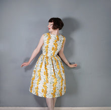 Load image into Gallery viewer, 50s STEMMED YELLOW CARNATIONS FLORAL COTTON DAY DRESS - S