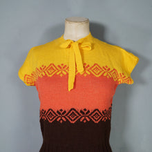 Load image into Gallery viewer, 40s style HANDKNITTED COLOURBLOCK JUMPER WITH BOW NECK - S-M