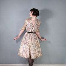 Load image into Gallery viewer, 40s LESLIE FAY PATTERNED SILKY FIT AND FLARE SLEEVED SHIRT DRESS - S