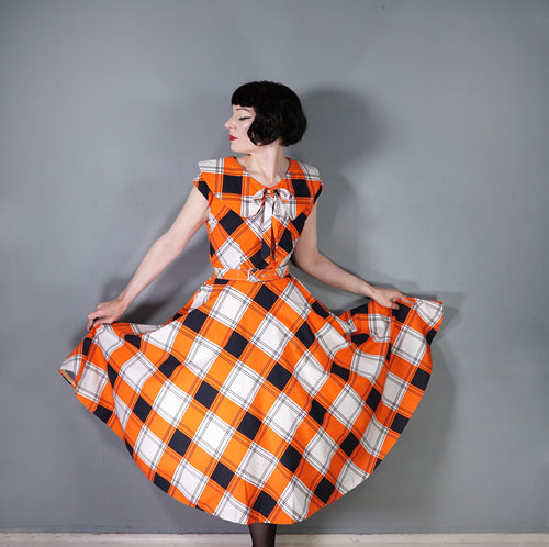 50s BLACK, WHITE AND ORANGE CHECK DRESS WITH BIG COLLAR AND FULL SKIRT - S