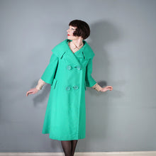 Load image into Gallery viewer, 50s 60s JOSEPH STEIN "PROMENADE" HAND TAILORED GREEN SWING COAT - M