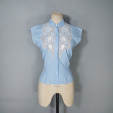 Load image into Gallery viewer, 50s PASTEL BLUE LACE AND MESH SLEEVELESS COTTON BLOUSE - S
