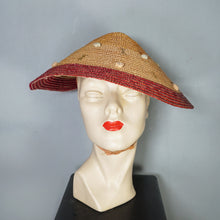 Load image into Gallery viewer, 50s STRAW CONICAL PLATTER HOLIDAY / SUMMER SUN HAT