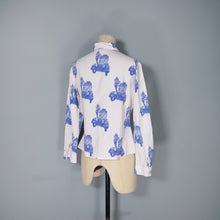 Load image into Gallery viewer, 70s BETTY BARCLAY SHIRT BLUE WHITE VAN AND MOD PRINT SHIRT - S