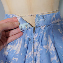 Load image into Gallery viewer, 50s LIGHT BLUE SCENIC SAIL BOAT HARBOUR PRINT NOVELTY FULL SKIRT - 25"