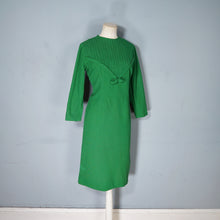 Load image into Gallery viewer, 60s PEA GREEN WOOL FITTED SHIFT DRESS - M