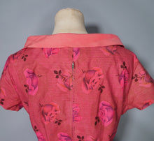 Load image into Gallery viewer, 50s PINK RED ALICE EDWARDS ROSE PRINT FLORAL FULL SKIRTED DRESS - S-M / petite