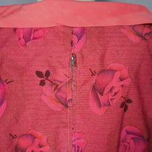 Load image into Gallery viewer, 50s PINK RED ALICE EDWARDS ROSE PRINT FLORAL FULL SKIRTED DRESS - S-M / petite