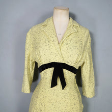 Load image into Gallery viewer, 50s TREASURE JUNIOR MISS FLECKED YELLOW WIGGLE DRESS WITH KICK PLEAT - S