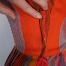 Load image into Gallery viewer, 50s 60s BETTY BARCLAY COLOURFUL RED ORANGE MULTI STRIPE COTTON SHIRTW - S